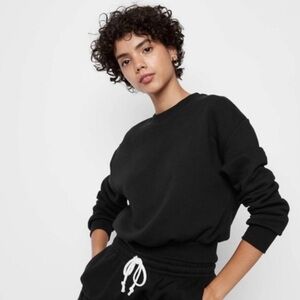 Wild‎ Fable Women’s Black Crewneck Sweatshirt Size Small